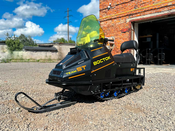 Снегоход Снеготехника Восток, Loncin 30 л.с., короткая база (машинокомплект) - купить с доставкой, по выгодной цене в интернет-магазине Мототека
